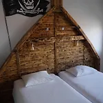 & Surfcamp 55 Hostel