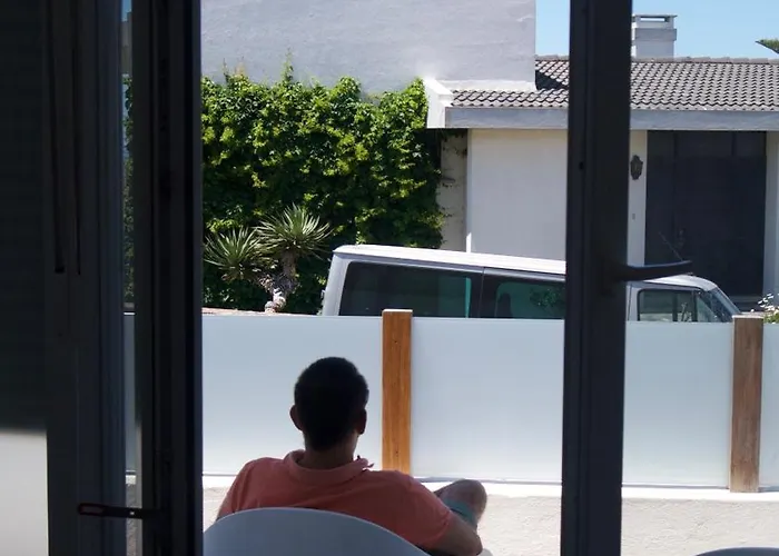 & Surfcamp 55 * Ericeira