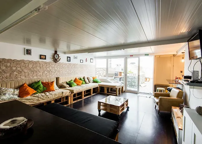 Ostello & Surfcamp 55 *