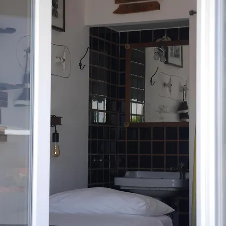 & Surfcamp 55 Ericeira