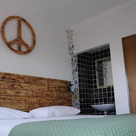 Ostello & Surfcamp 55 *
