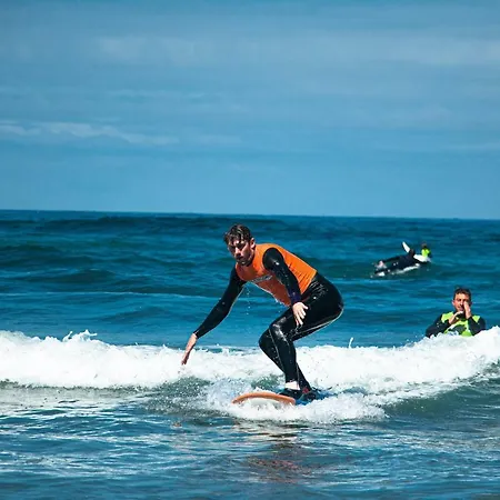 & Surfcamp 55 Ostello *